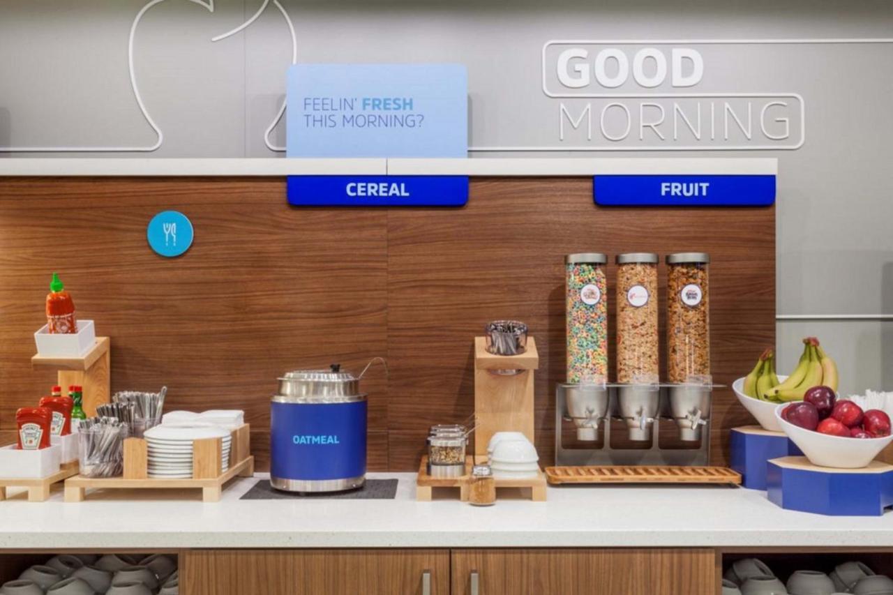 Holiday Inn Express Hotel & Suites Dayton-Centerville By Ihg Exteriér fotografie
